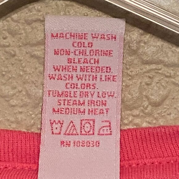 HYP Vintage Hooters Ft Myers Football Tee Go For 2 Hot Pink Stretch Size L - Picture 4 of 5